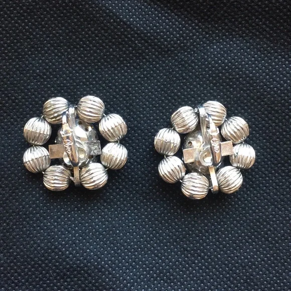 Vintage Coro Silver Tone Blue Rhinestone Clip On Earrings - Picture 4 of 8